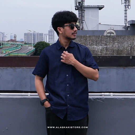 Image of Slim Short Sleeve Shirt Blue Denim WR2012
