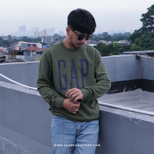 Image of Printed Logo Crewneck Sweatshirt Olive GA7009