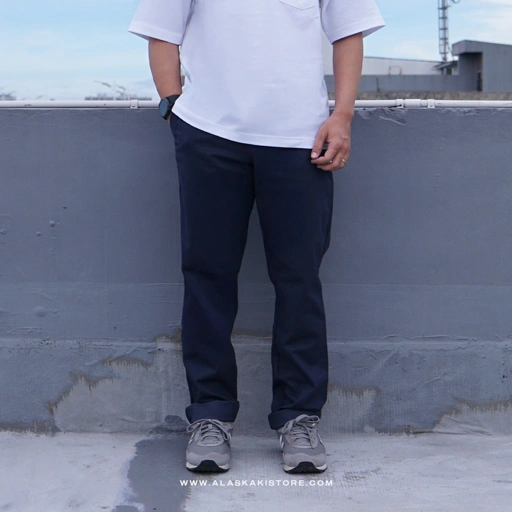 Image of Straight Fit Chino Pants Navy ON5077