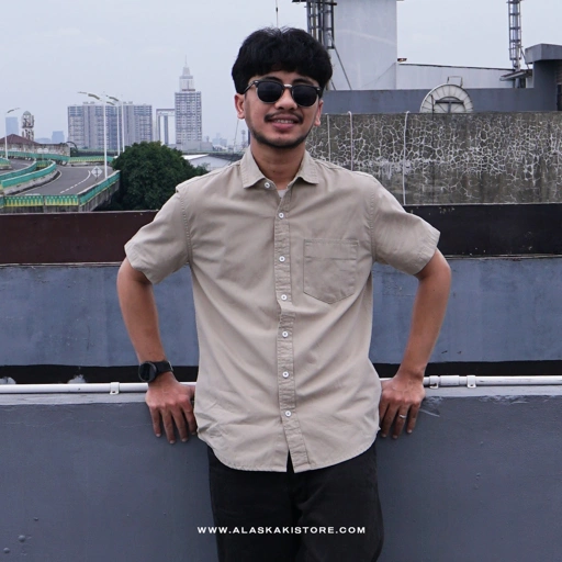 Image of Slim Short Sleeve Shirt Beige WR2013