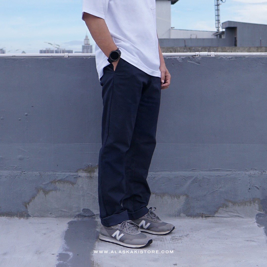 Straight Fit Chino Pants Navy ON5077