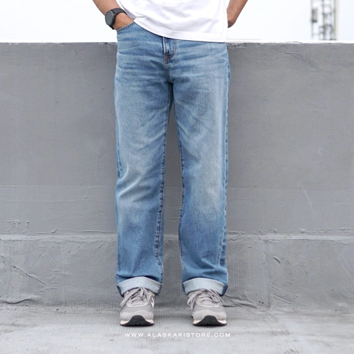 Image of Straight Fit Jeans Trousers Light Washed GU5015