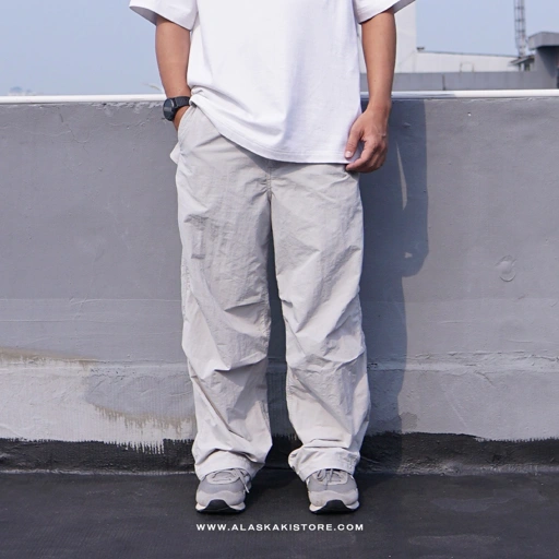 Image of Loose Fit Parachute Pants Light Grey GU5032