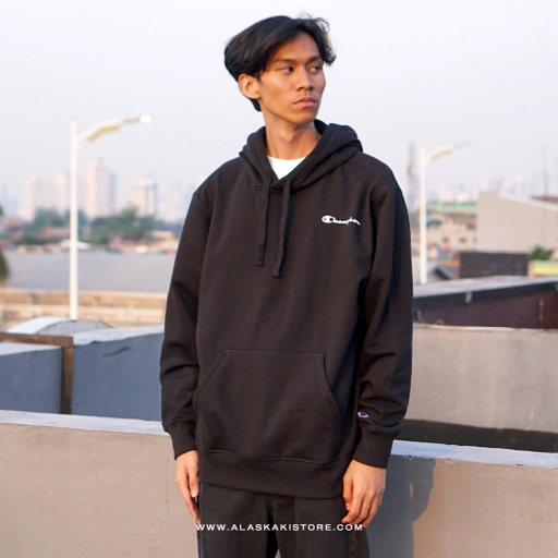 Image of Small Logo Hoodie Chmpion Black CH1116