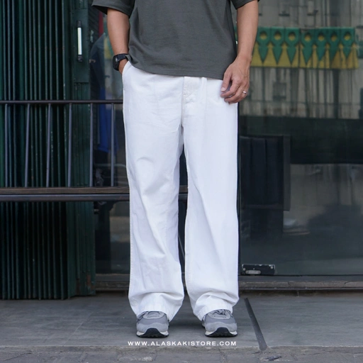 Image of Loose Fit Denim Jeans White GU5022