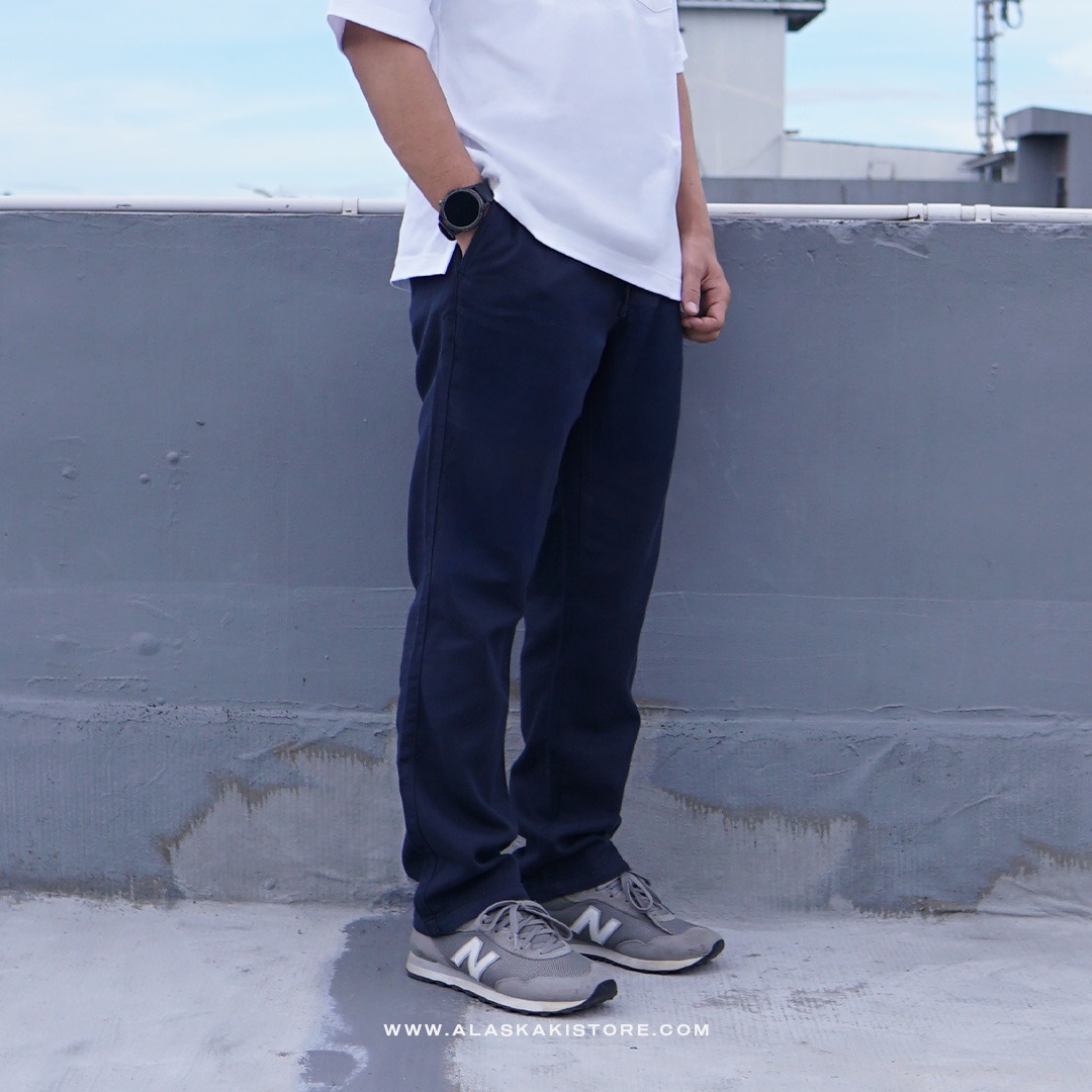 Straight Fit Linen Pants Navy ON5102