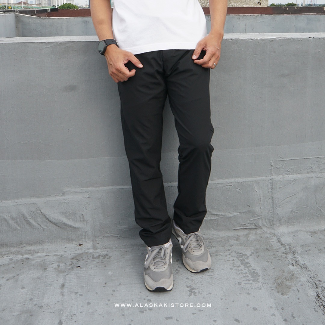 Slim Fit Stretch Tech Woven Pants Black QS5005