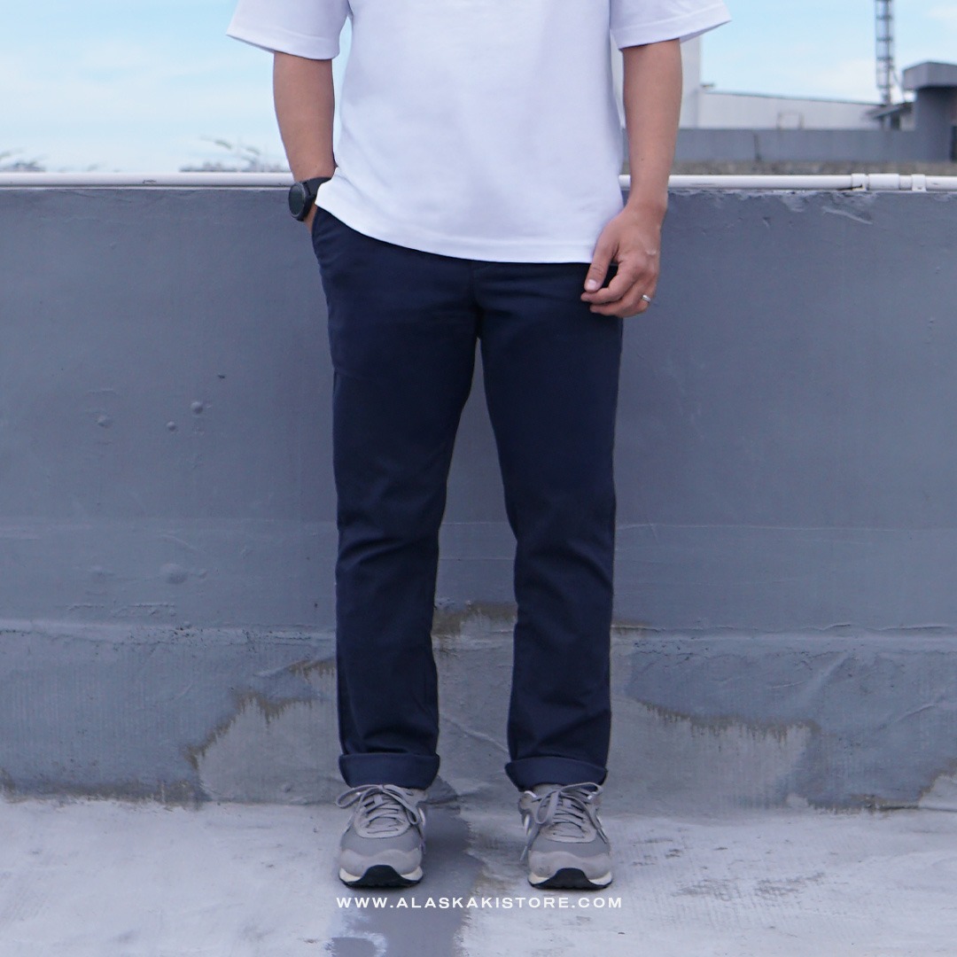 Slim Fit Chino Pants Navy ON5096