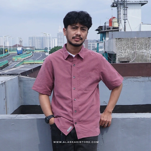 Image of Pucker Dry Short Sleeve Shirt Burgundy RR2007