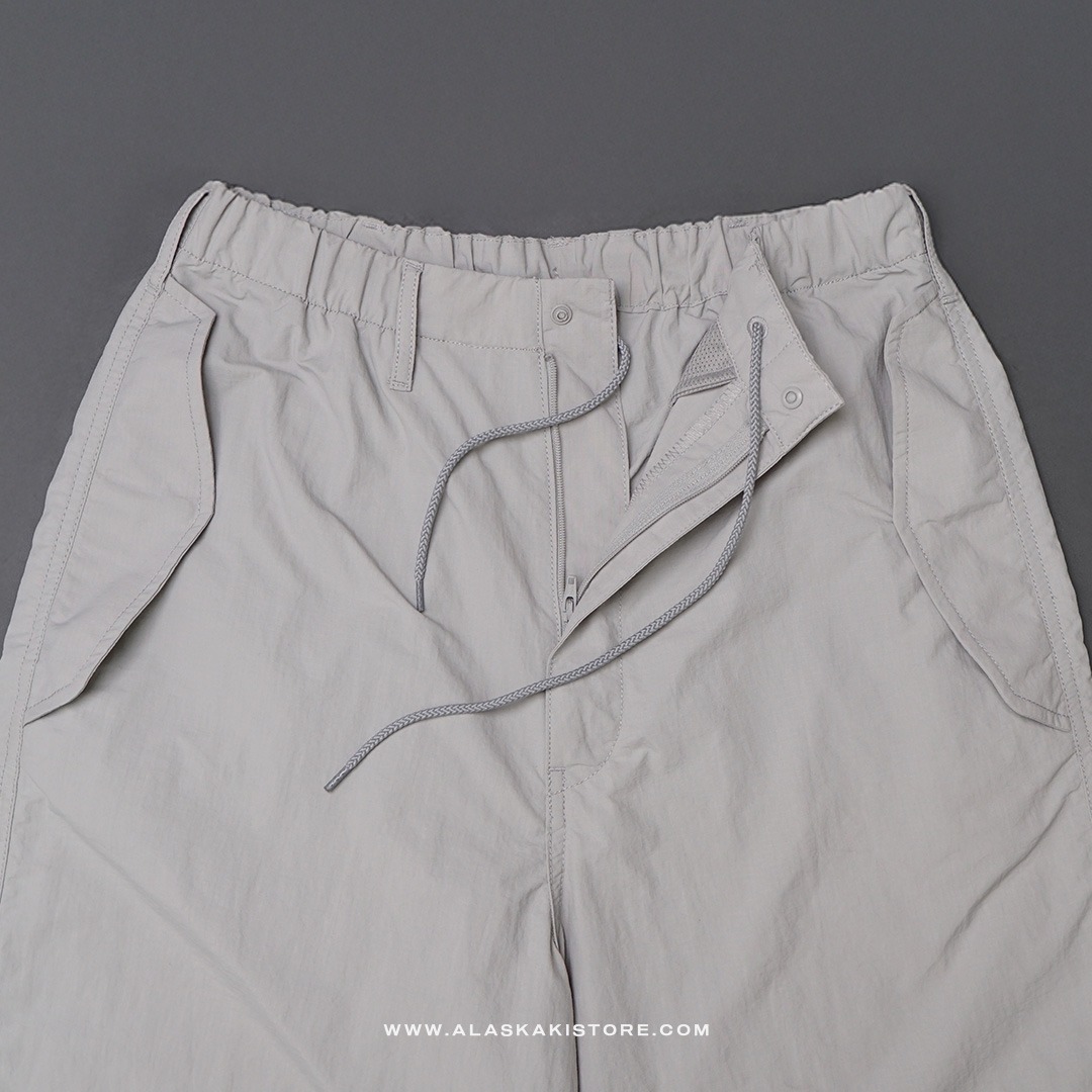 Loose Fit Parachute Pants Light Grey GU5032