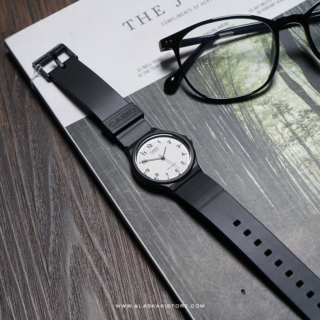 Casio MQ 24 7BLDF