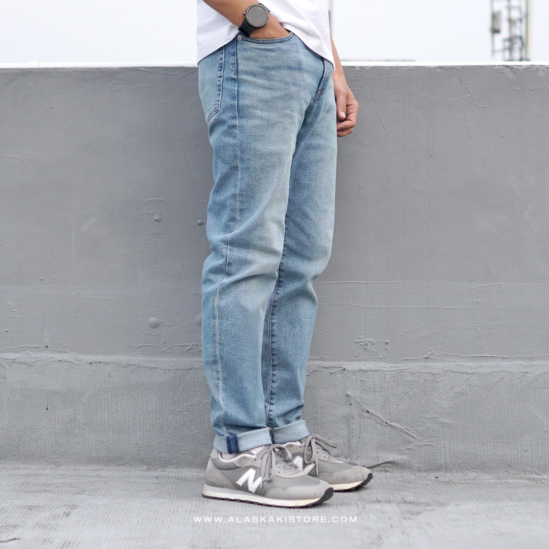 Slim Fit Jeans Trousers Light Washed GU5018
