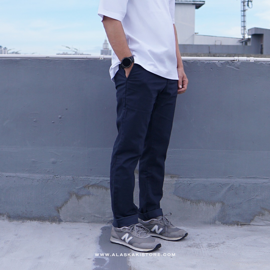 Slim Fit Chino Pants Navy ON5096