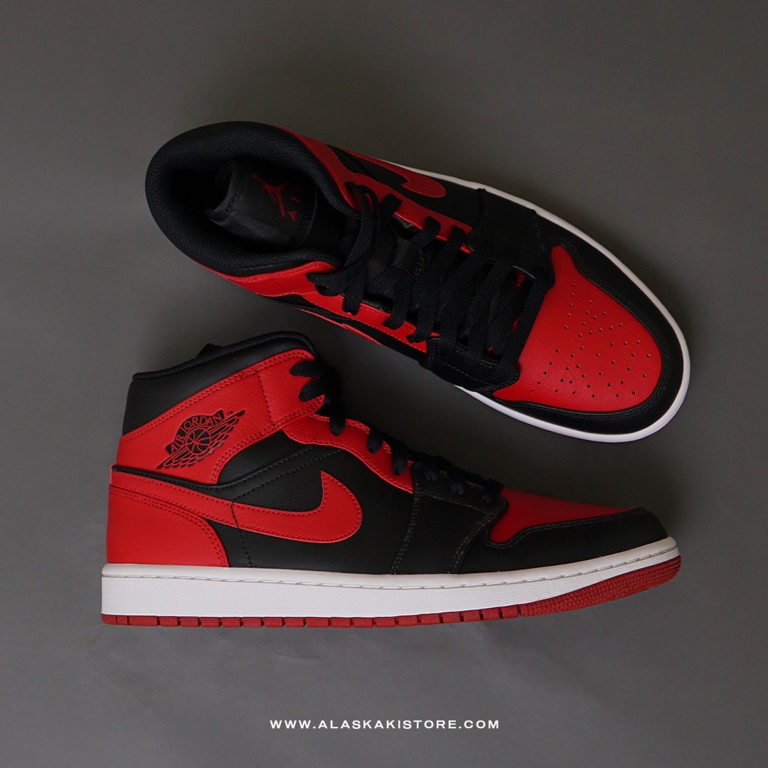 Air Jordan 1 Mid Banned Bred (NEW)