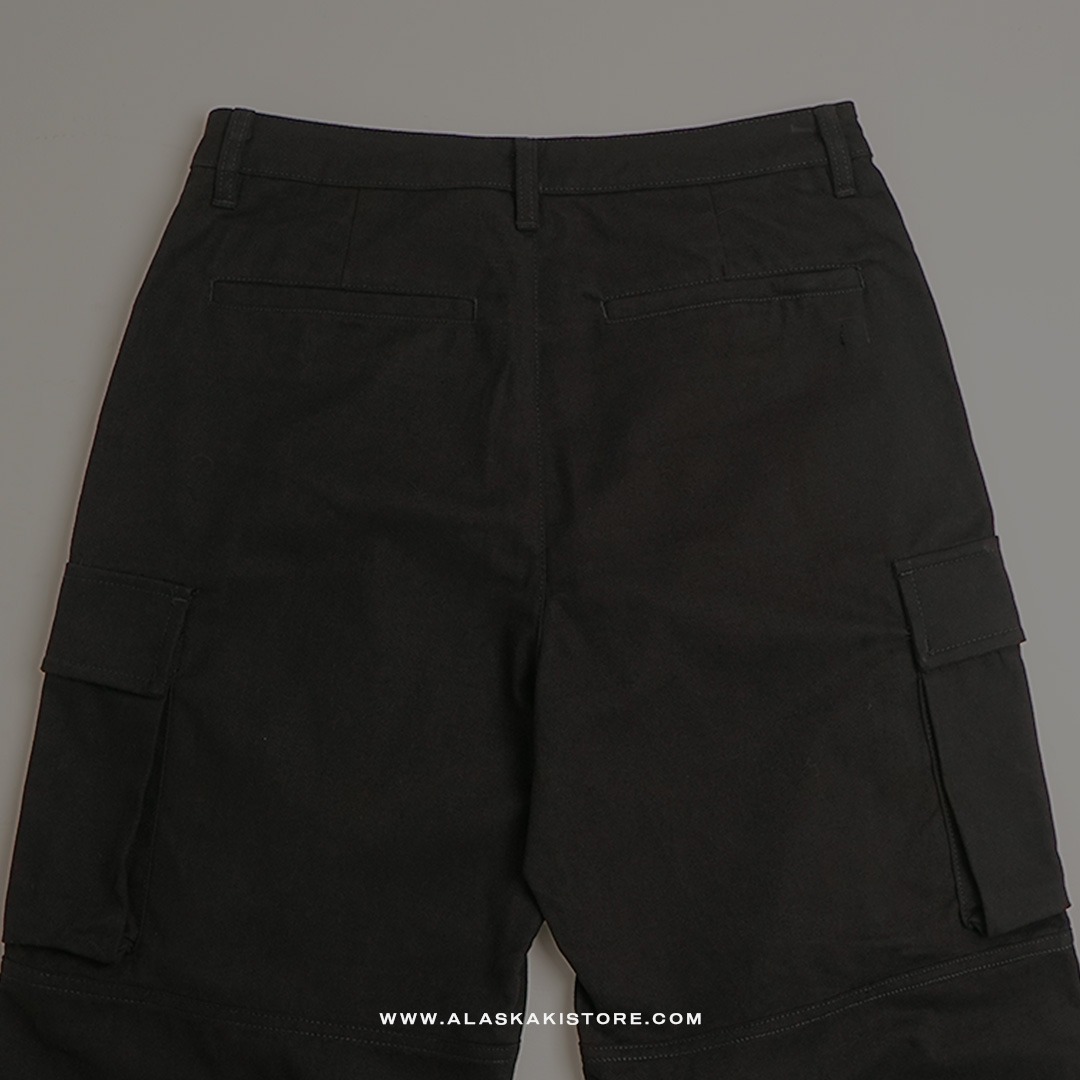 Loose Cargo Pants by Common Issue Black CI5017