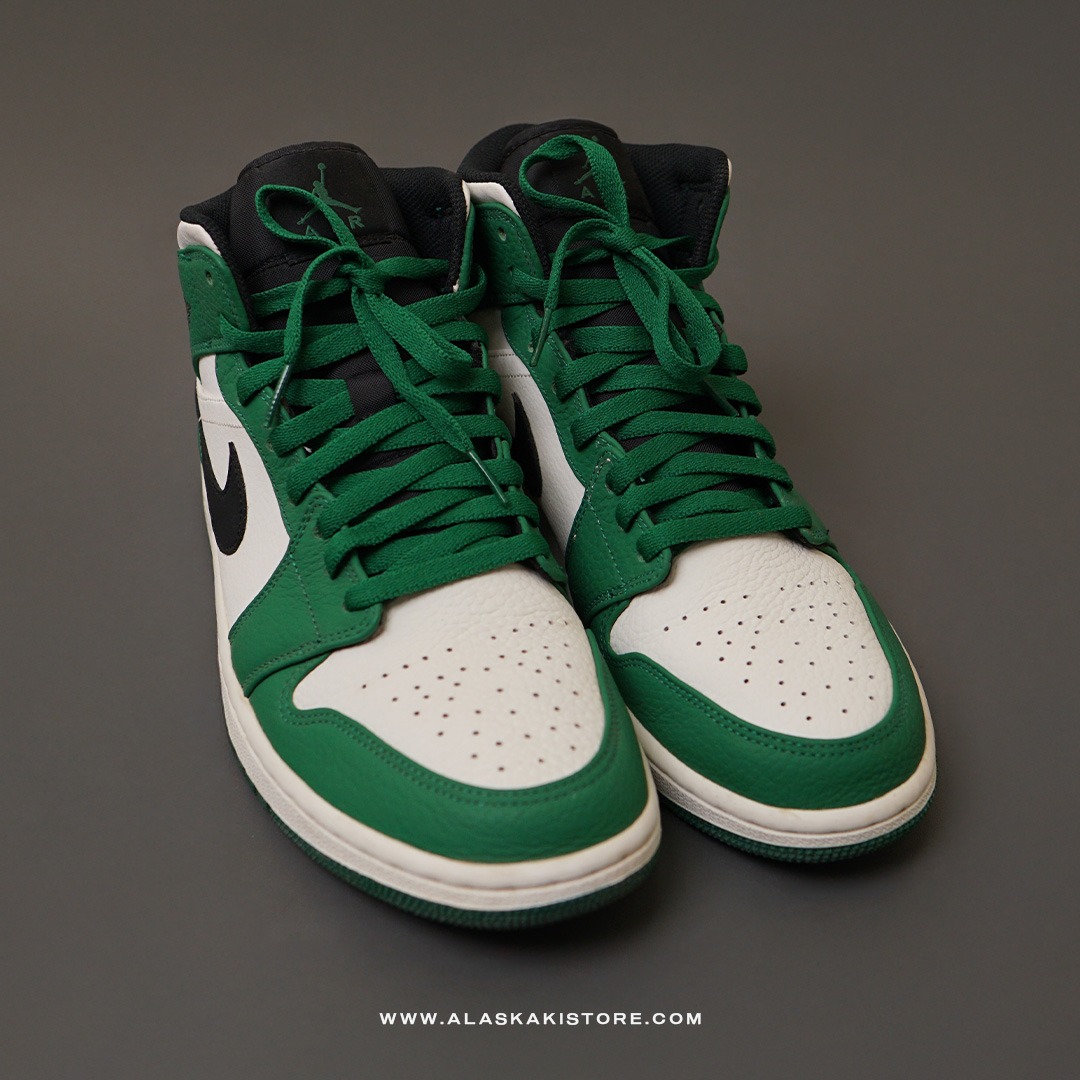 Air Jordan 1 Mid SE Pine Green (Like New)