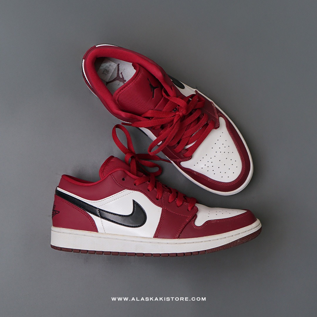 Air Jordan 1 Low Noble Red (Like New)