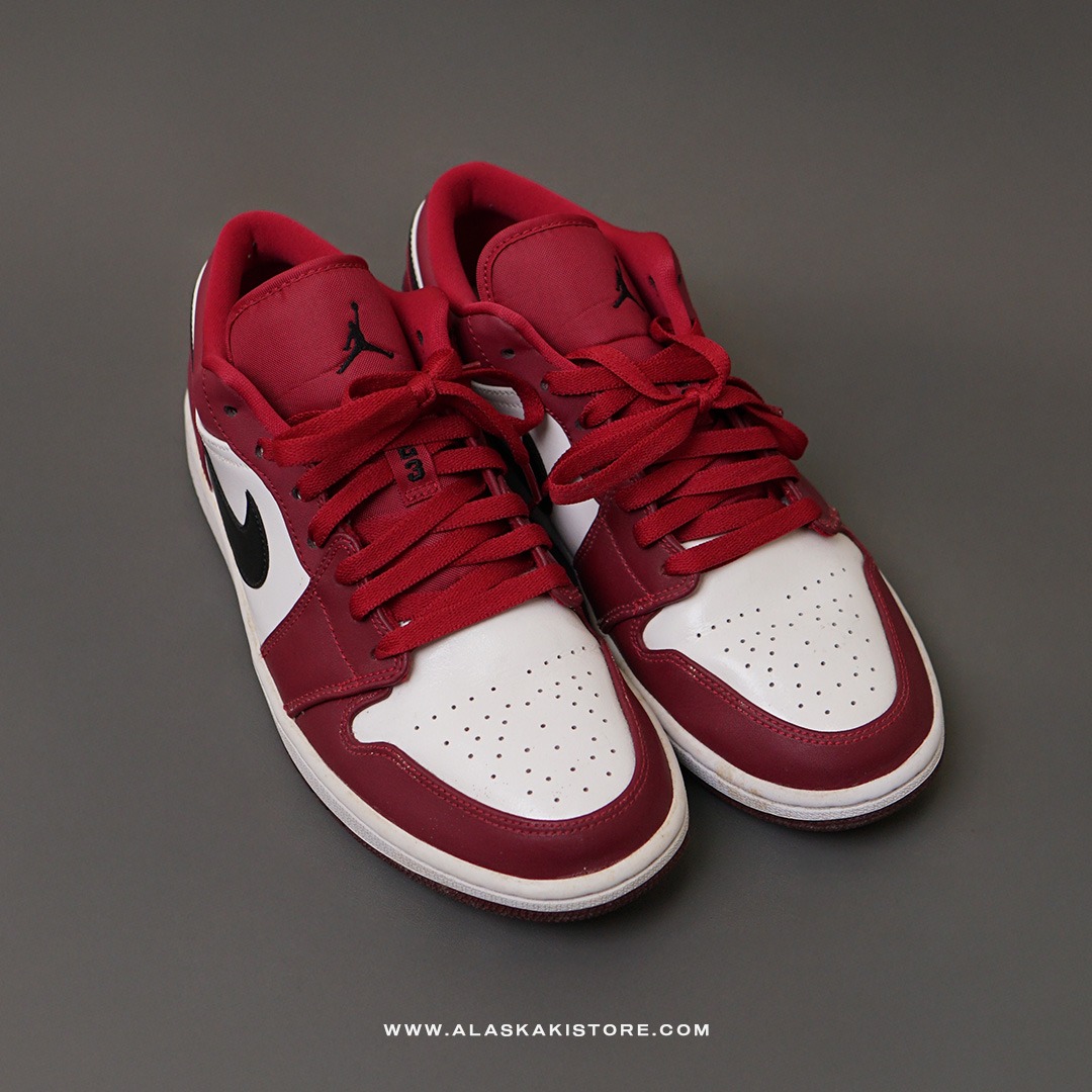 Air Jordan 1 Low Noble Red (Like New)