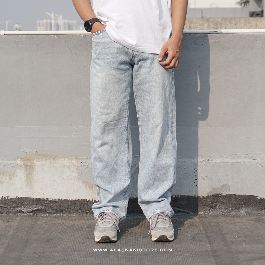 Loose/Relaxed Fit Jeans Light Washed GA5025