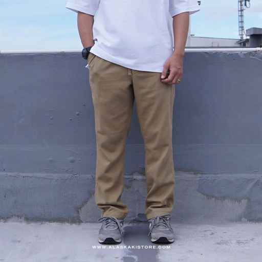 Image of Straight Fit Linen Pants Brown ON5104