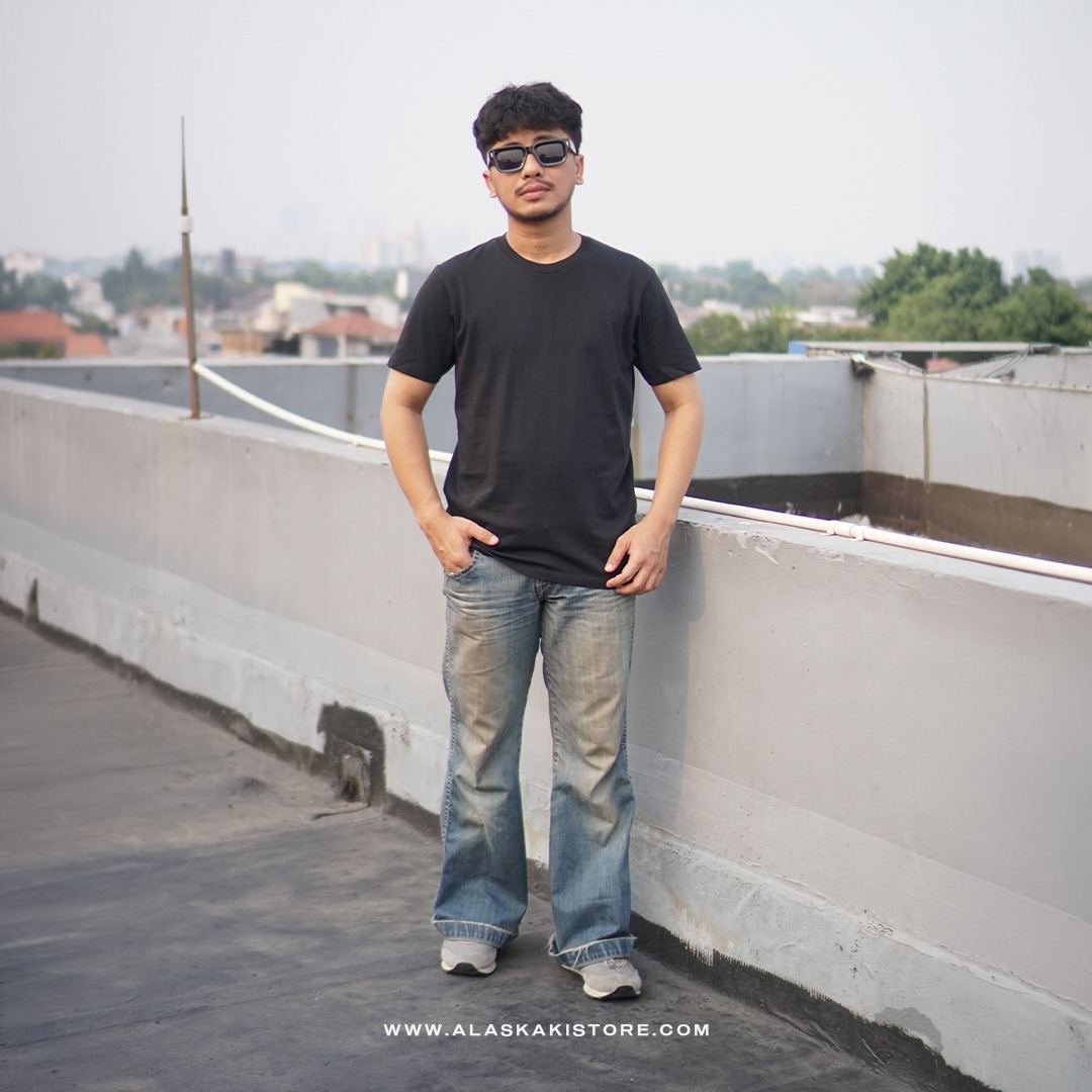 Fitted Tees by Common Issue Black CI4053
