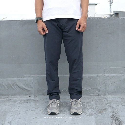 Image of Slim Fit Stretch Tech Woven Pants Navy QS5007