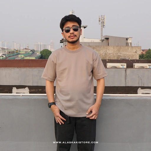 Image of Cotton Blend Heavyweight Oversized Tshirt by Common Issue Moss CI4049