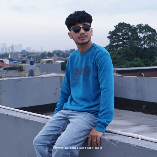 Image of Printed Logo Crewneck Sweatshirt Blue GA7012