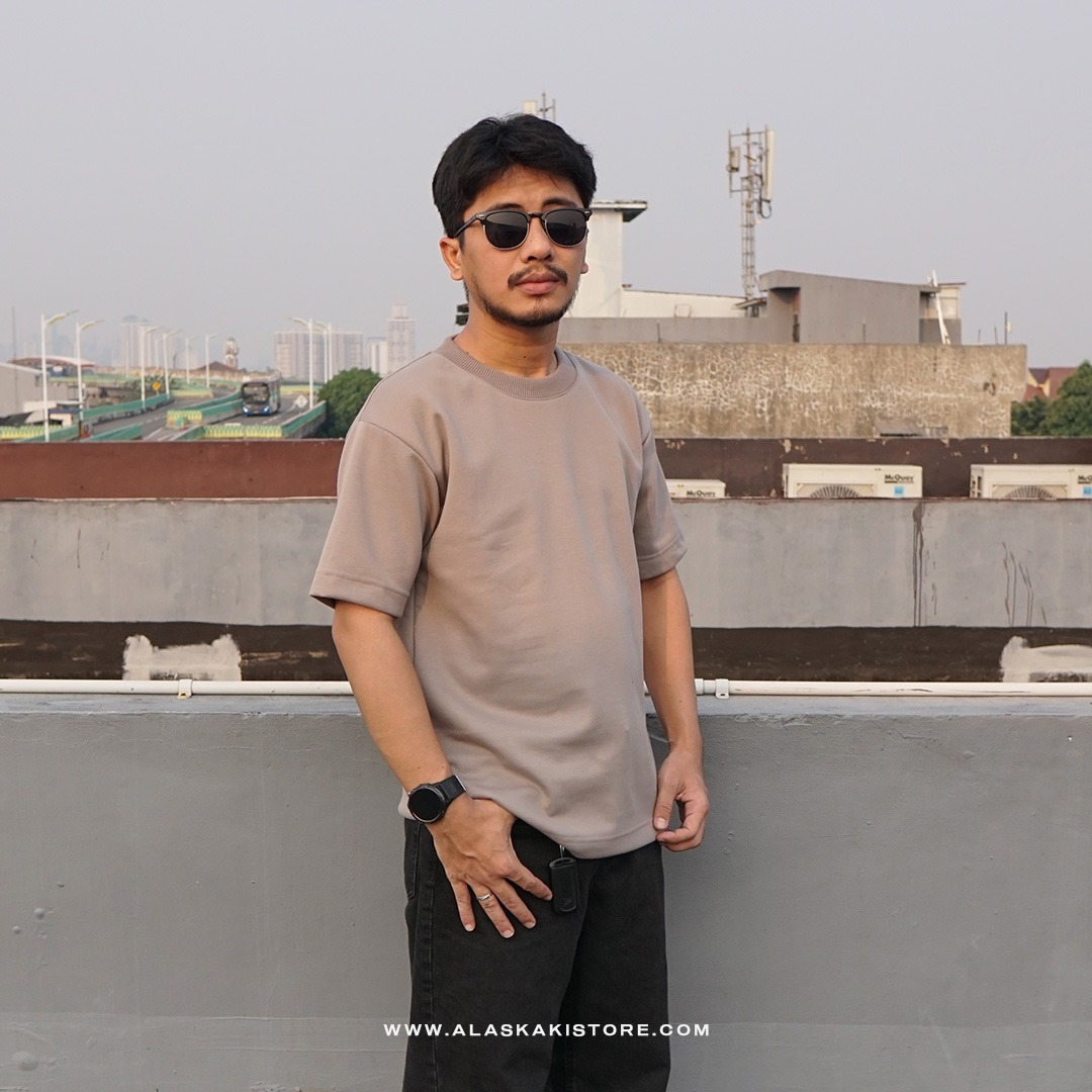Cotton Blend Heavyweight Oversized Tshirt by Common Issue Moss CI4049