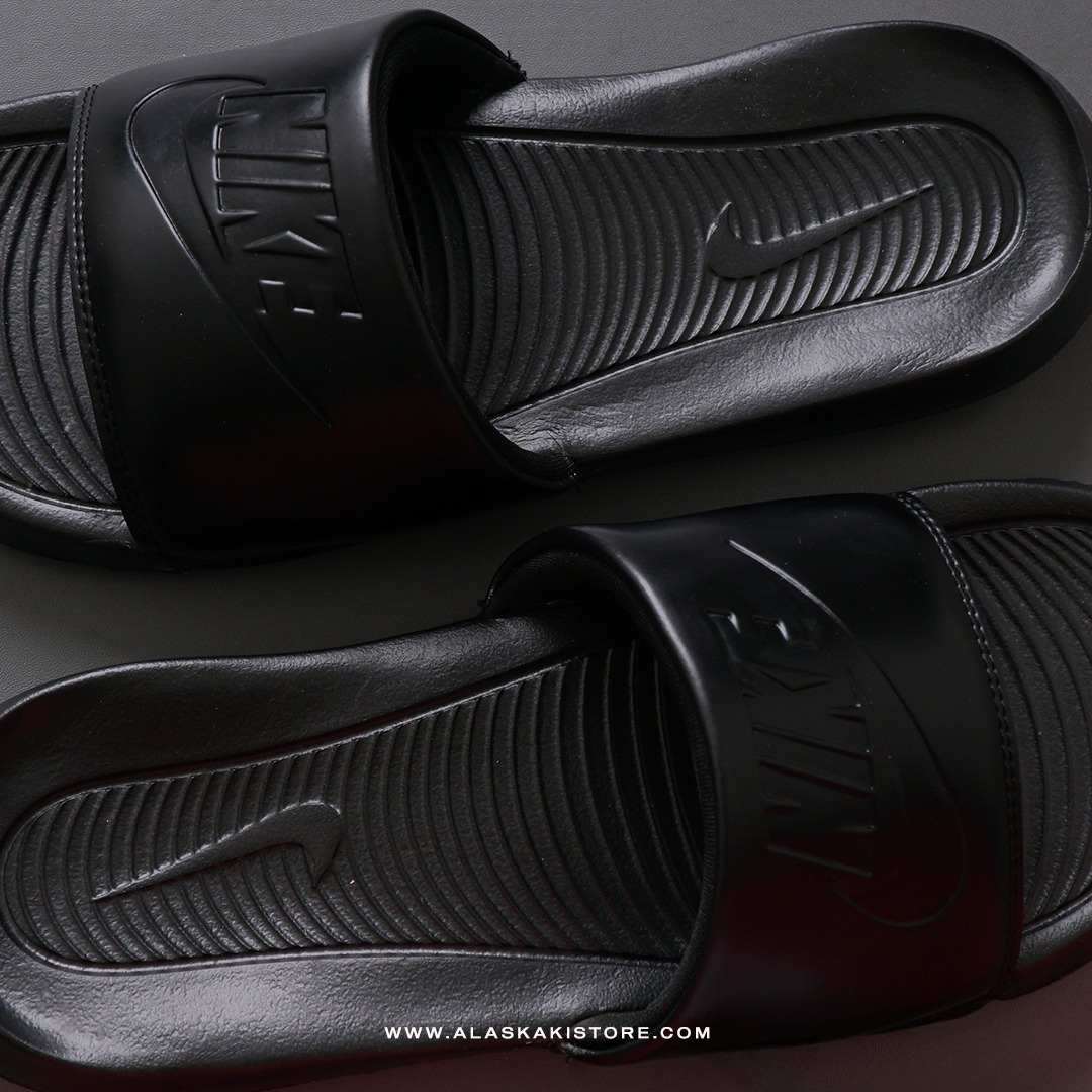 Victori One Slide Full Black NK9013