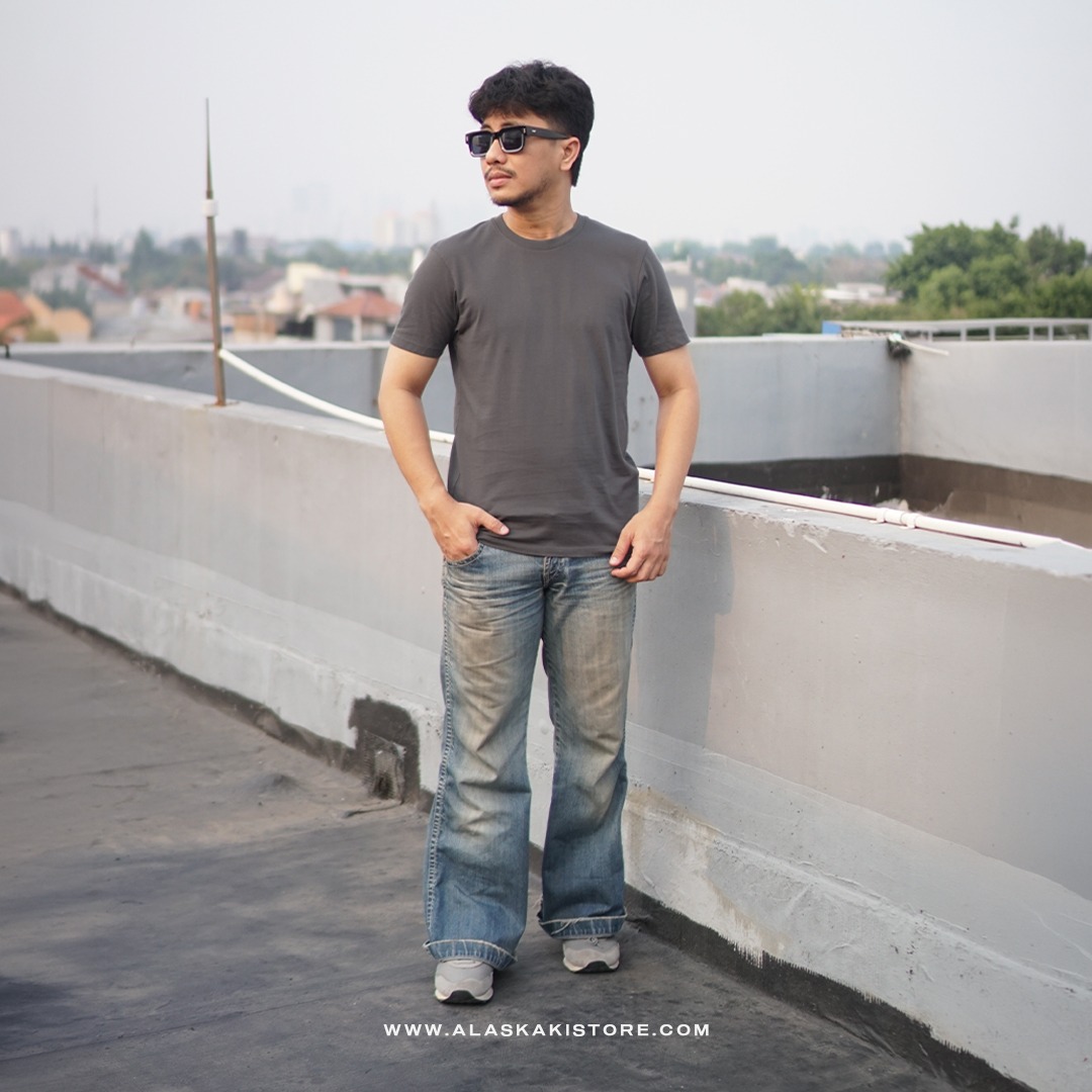 Fitted Tees by Common Issue Grey CI4054
