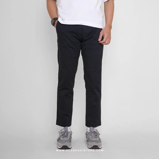 Image of Lightweight Ankle Pants Black GI5005