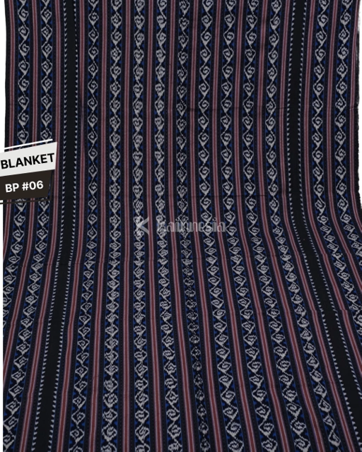 Image of KAIN - BLANKET TENUN IKAT PREMIUM - MOTIF NTT