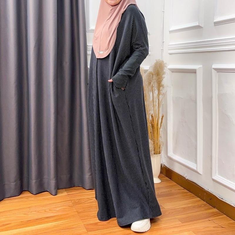 Aisyah Abaya Jumbo Salur Busui dengan Desain Elegan dan Nyaman untuk Ibu Menyusui