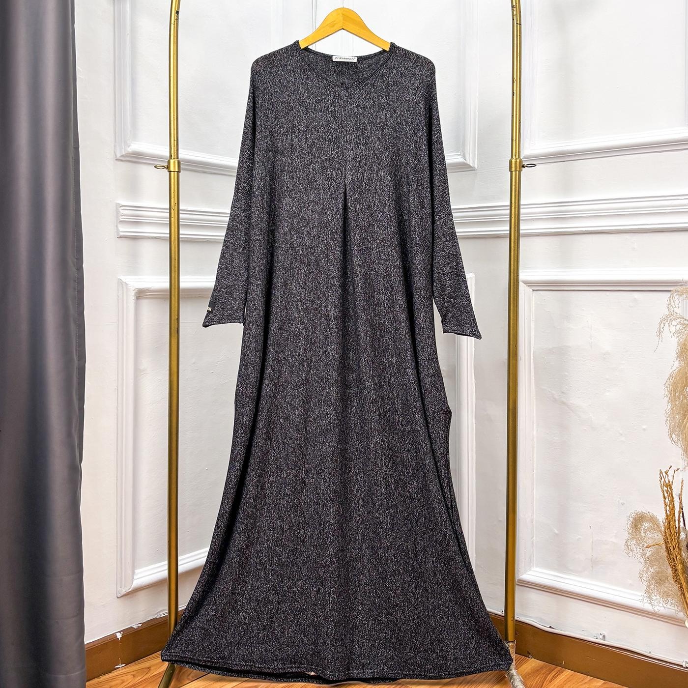 Aisyah Abaya Jumbo Salur Busui dengan Desain Elegan dan Nyaman untuk Ibu Menyusui