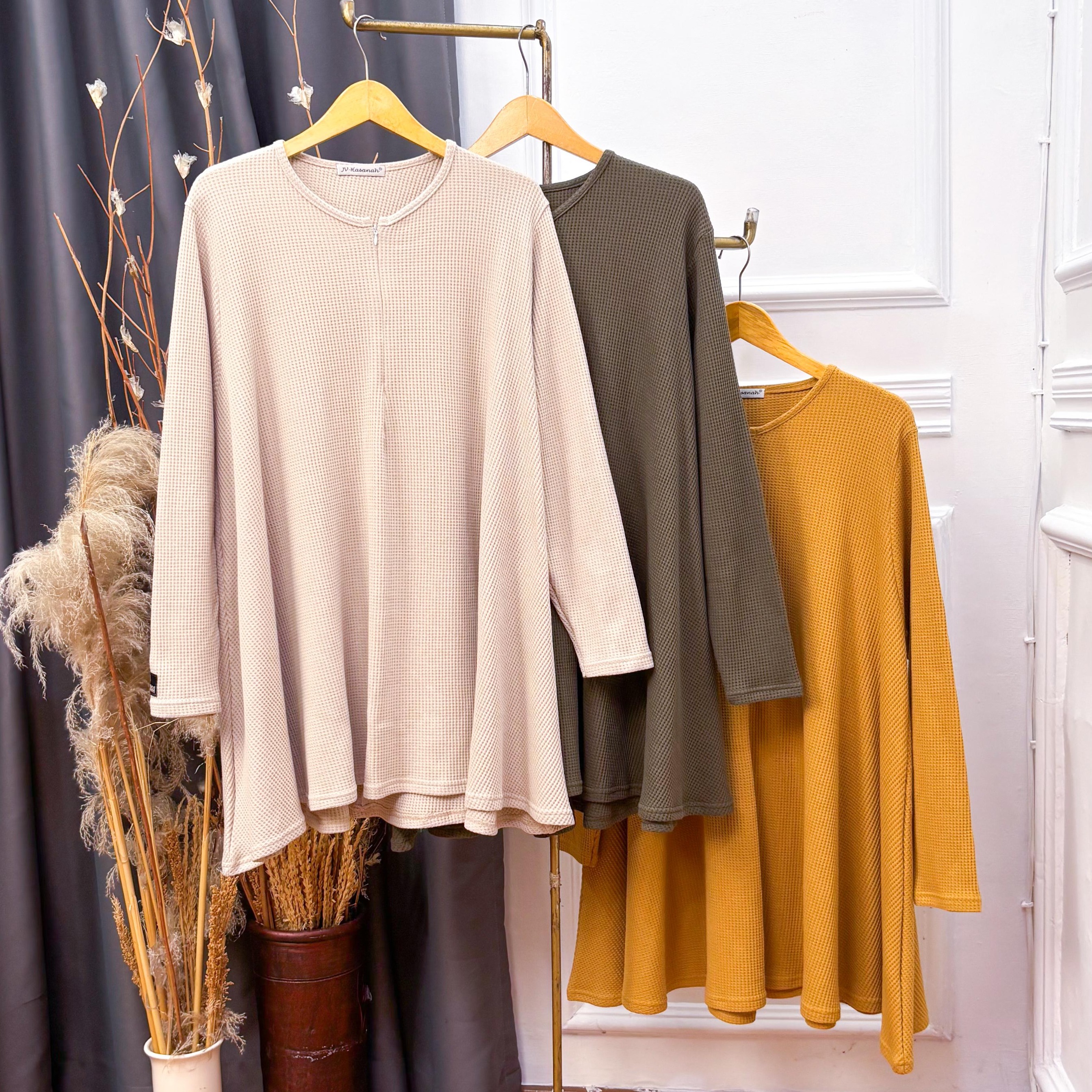 Oneset Rok dan Kulot Azzahra Waffle Knit Busui Jumbo - Jv Hasanah Setelan Rok dan Kulot Azzahra Waffle Knit