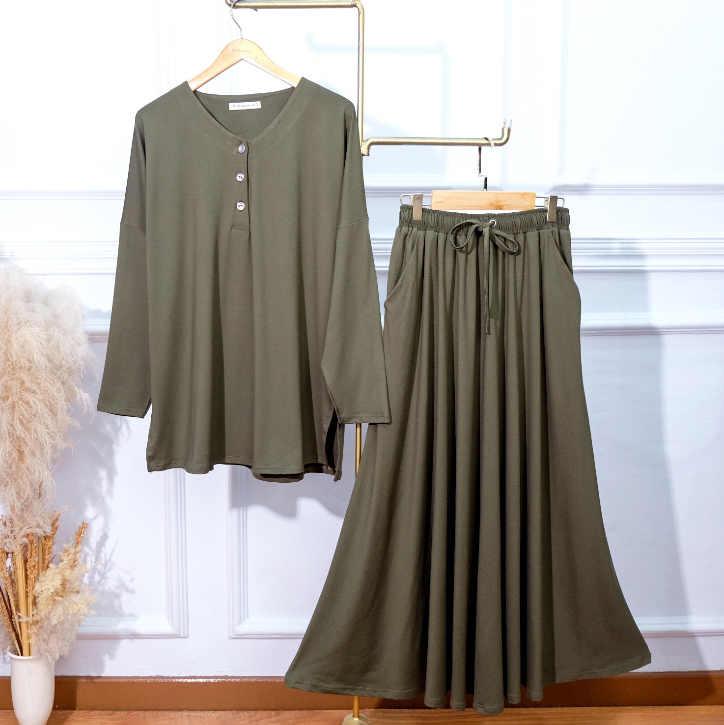 Setelan Rayon Spandex Rok dan Kulot Jumbo - JV Hasanah Gamila Rayon Spandex Set Rok and Culottes