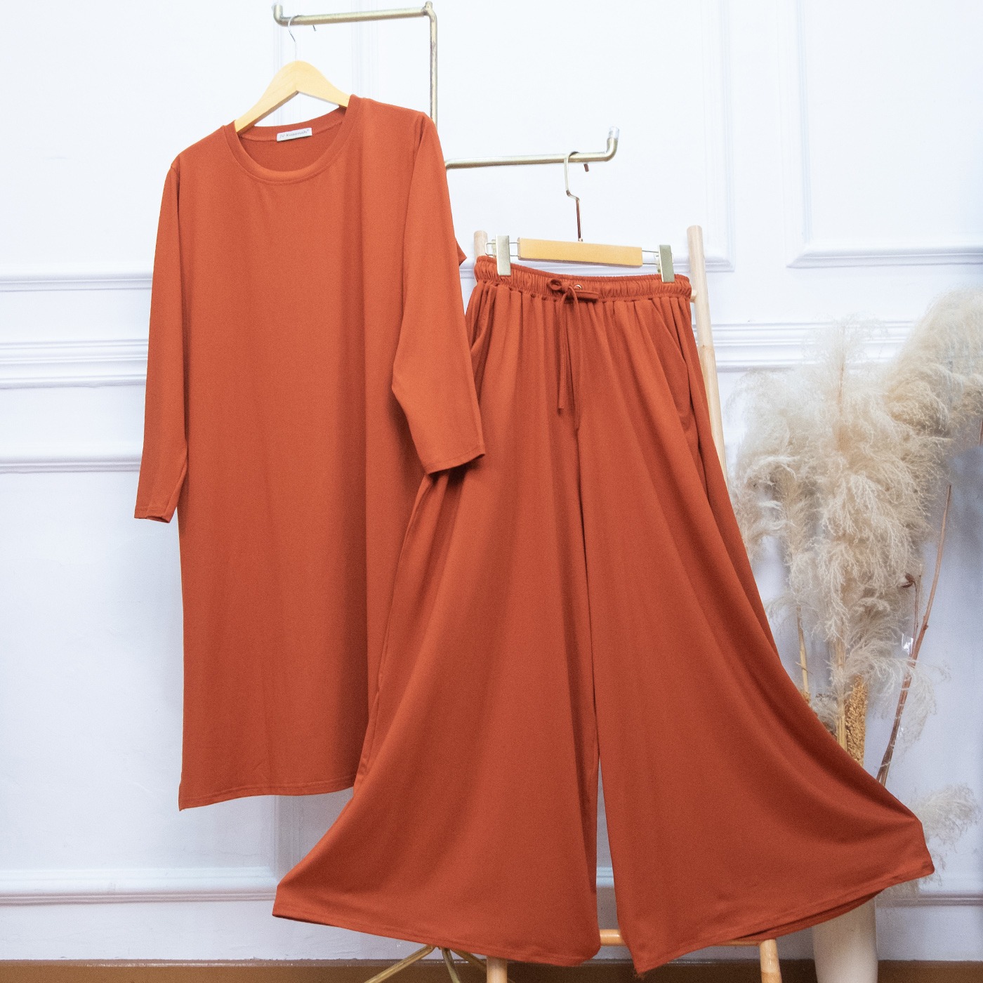 Oneset Tunik Rok dan Kulot Rayon Jumbo Adem - JV Hasanah Set Tunik Rok dan Kulot Rayon