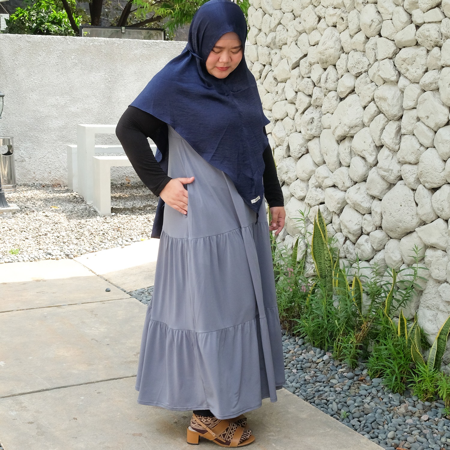 Sheilla Ruffle Sleeveless Jersey Dress - Gamis Susun Tanpa Lengan Busui Friendly