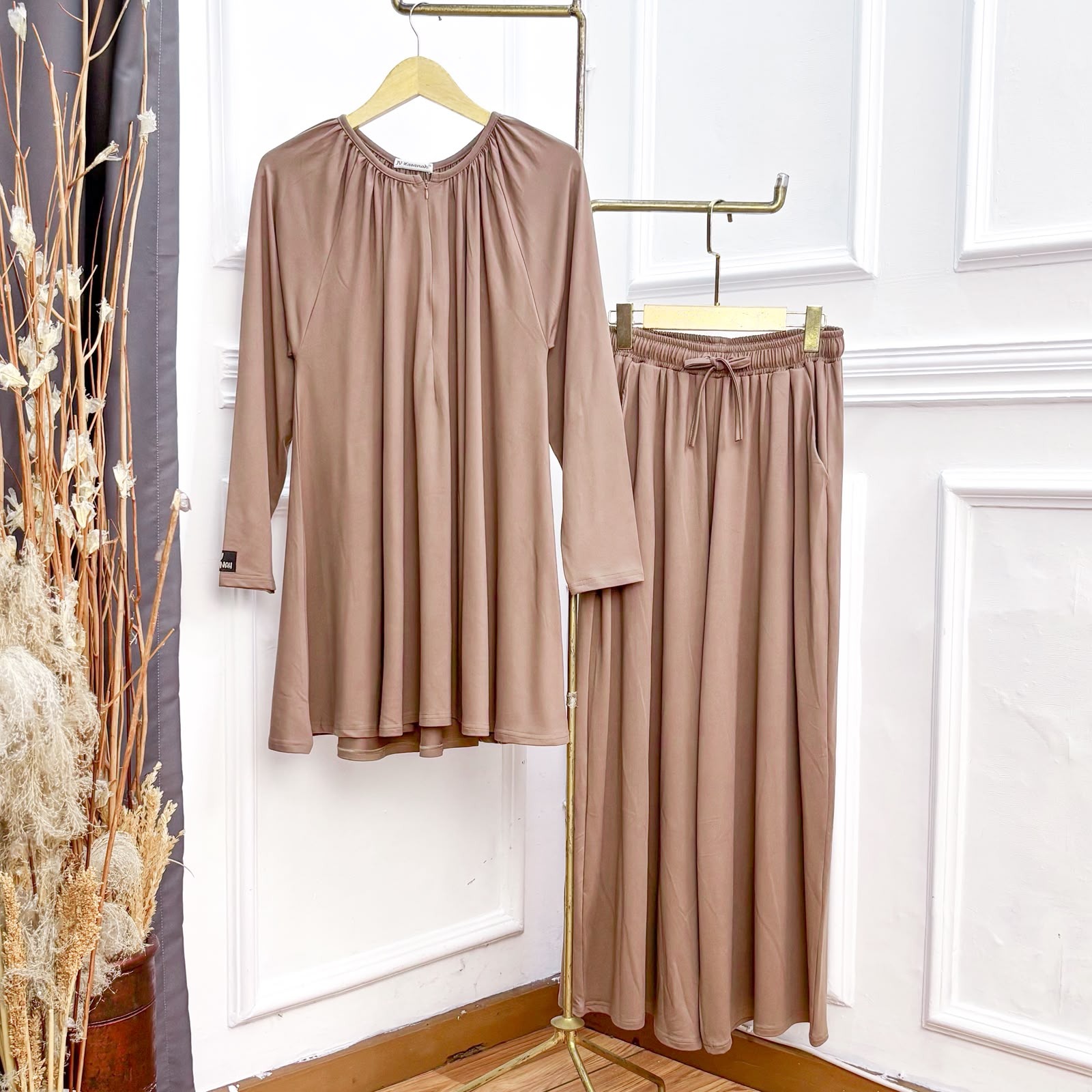 Asyifa RufflJV Hasanah Azzahra Rayon Ruffles Set Rok dan Kulot Jumbo Busui Ademe Tiny Stripes - Gamis V Susun Salur Kecil