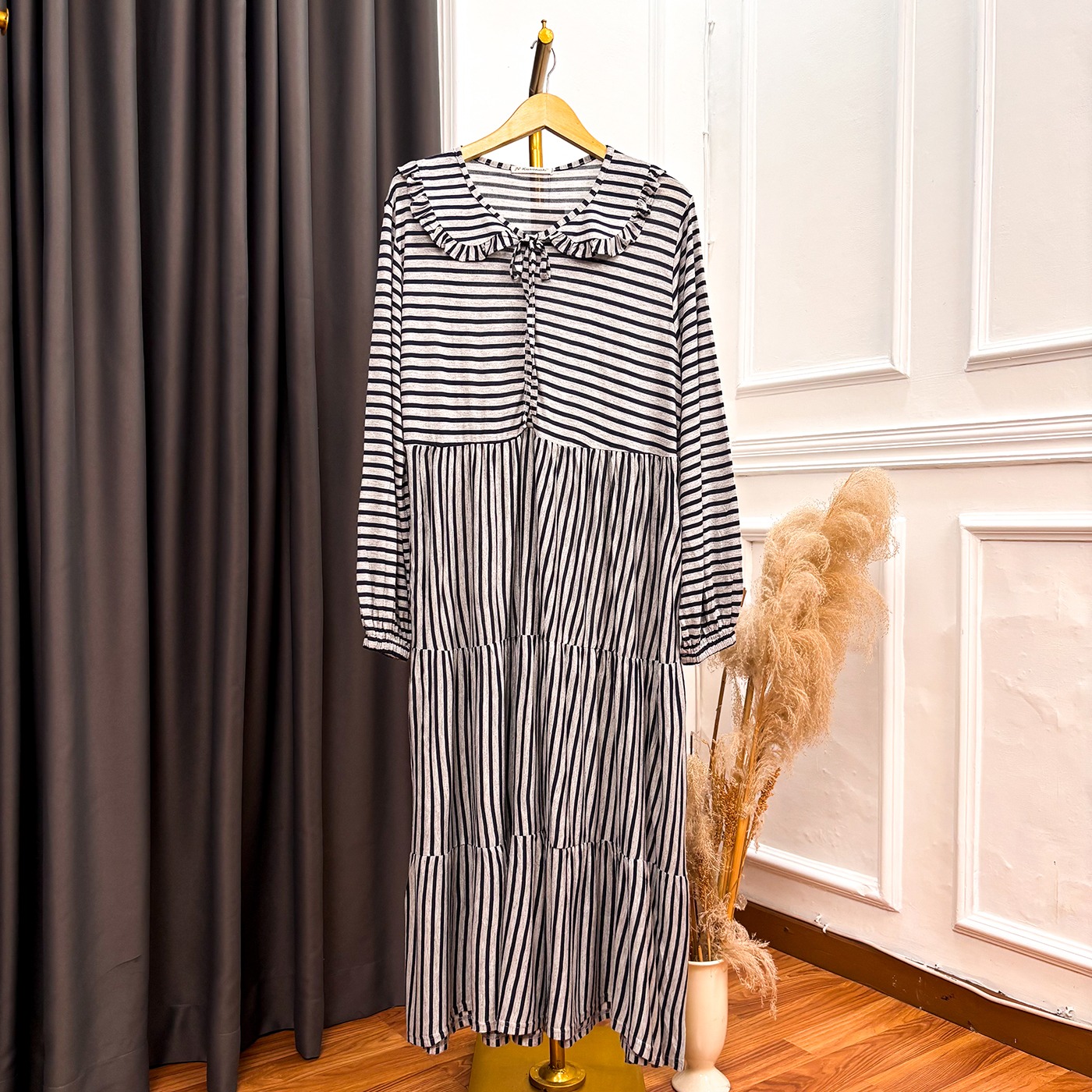 Elle Big Stripes Tunic - Tunik Ruffle Salur Kaos Katun Rayon