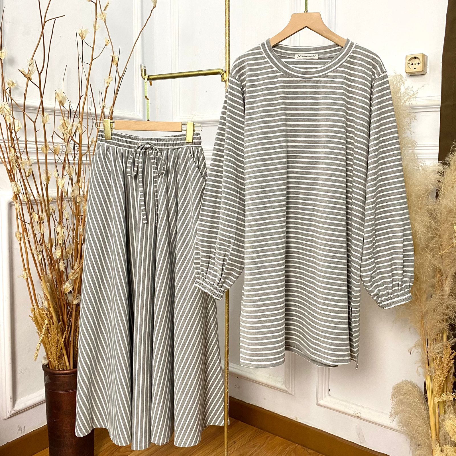 Setelan Rok Baju Kurung Salur Besar - JV Hasanah Oneset Baju Kurung Skirt Big Stripe Series