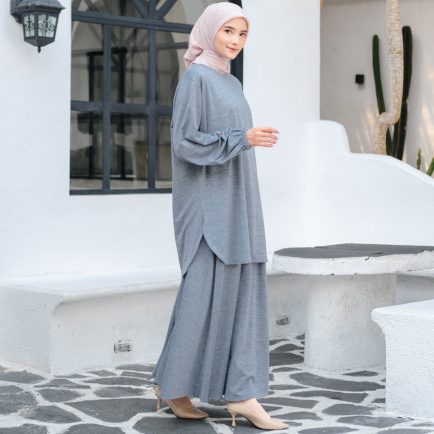 Oneset Baju Kurung Oval Abstract - Setelan Rok dan Celana Baju Kurung Abstrak Kaos 