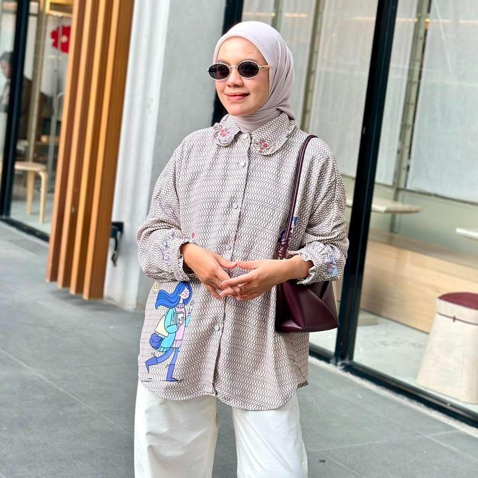 KEMEJA OVERSIZE DUMA BAHAN LOLY CREPE BY AMEELA. KL