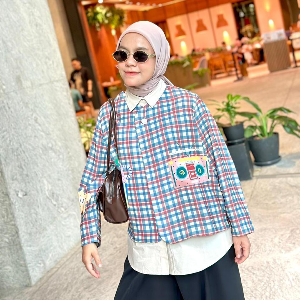 OUTER PRINT EVELINE LOLY CRAP BY AMEELA.KL