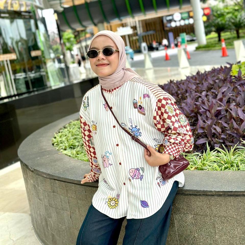 KEMEJA FULL PRINT SANI MOTIF LUCU STUDIO SILK  BY AMEELA.KL