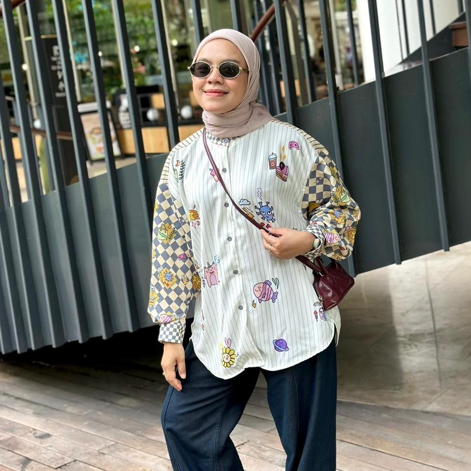 KEMEJA FULL PRINT SANI MOTIF LUCU STUDIO SILK  BY AMEELA.KL