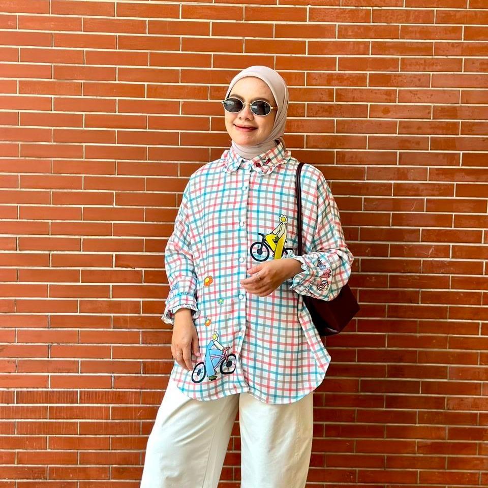 KEMEJA OVERSIZE DUMA BAHAN LOLY CREPE BY AMEELA. KL