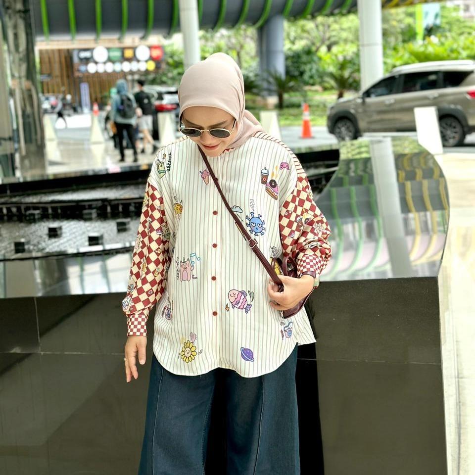 KEMEJA FULL PRINT SANI MOTIF LUCU STUDIO SILK  BY AMEELA.KL