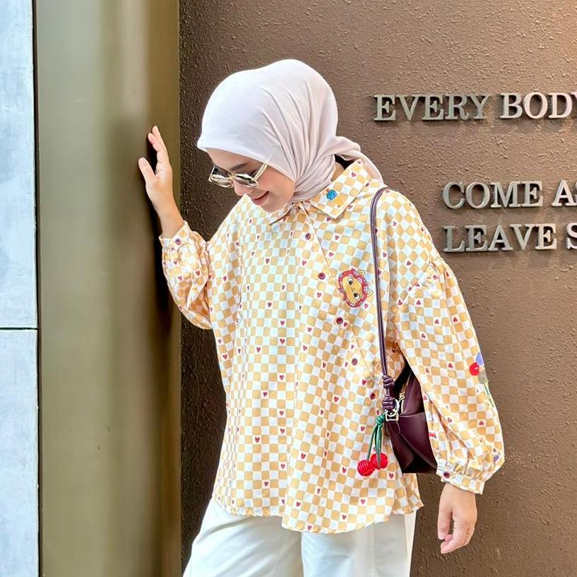 KEMEJA OVERSIZE FULL PRINT KATUN MICA BY AMEELA. KL